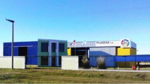 La planta ubicada en el Parque Empresarial James Craik, sobre la ruta nacional 9, a la altura del kilómetro 595. 2- 